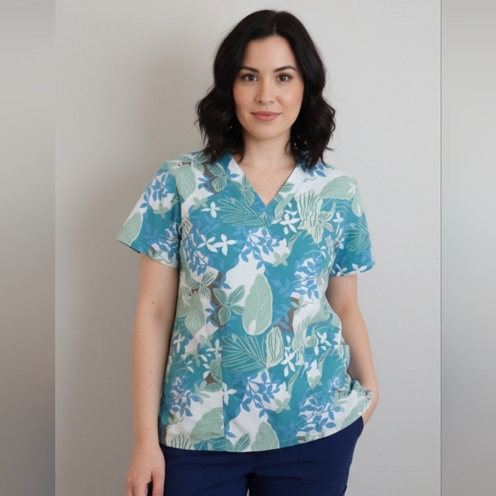 Medgear floral scrub top size medium